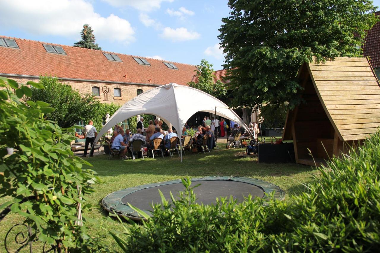 Pensionszimmer Im Fliederhof Michendorf Exterior photo