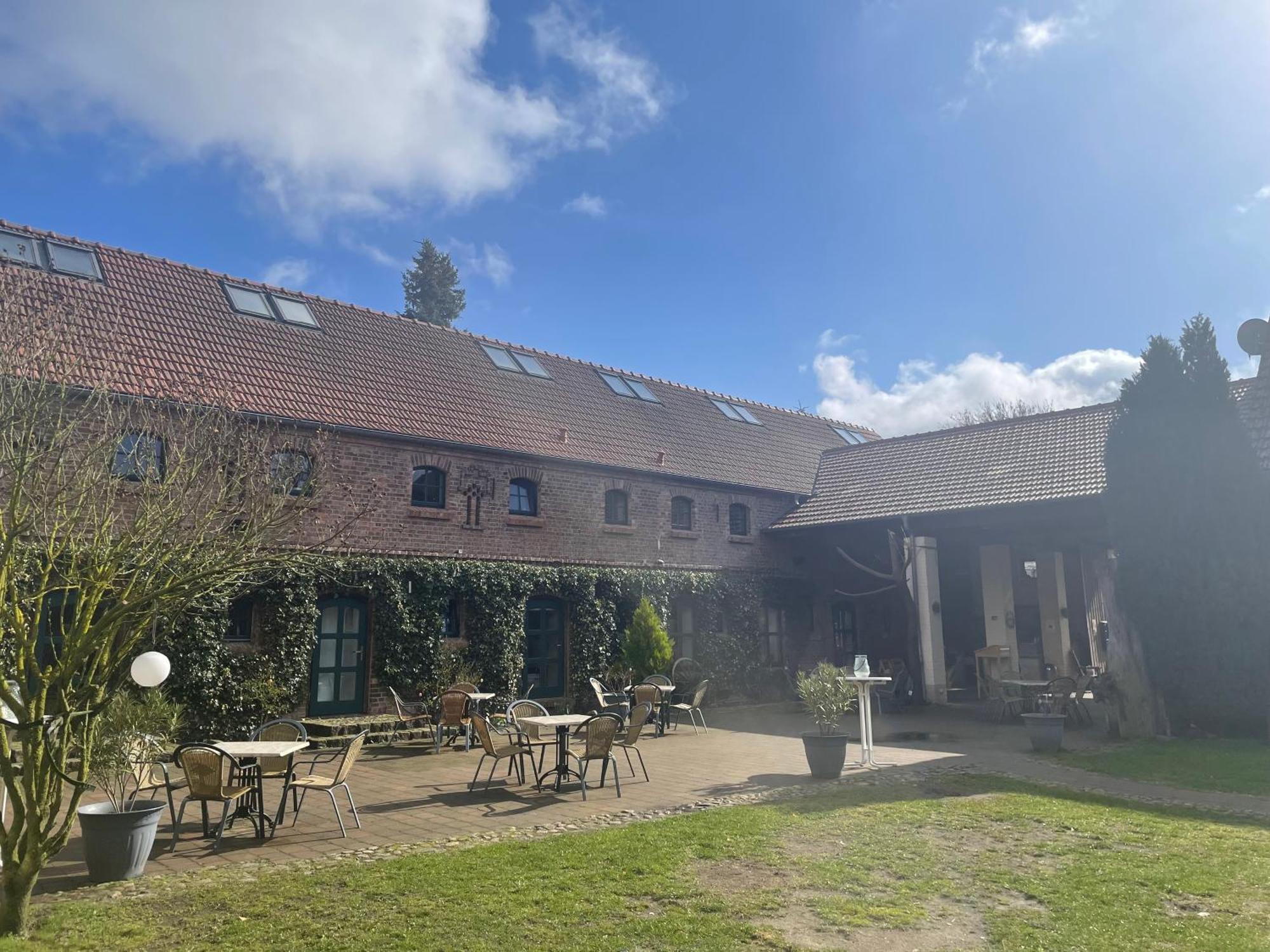 Pensionszimmer Im Fliederhof Michendorf Exterior photo